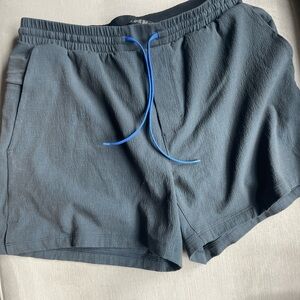 lululemon men’s bathing suit M